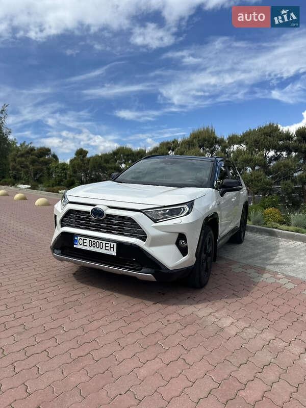 Toyota RAV4 2021