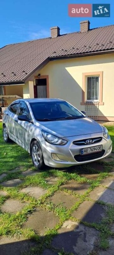 Hyundai Accent 2011