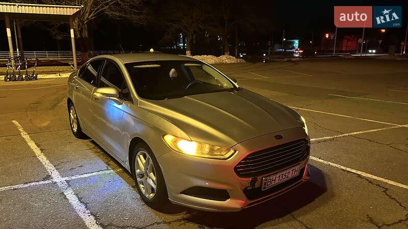 Ford Fusion 2015