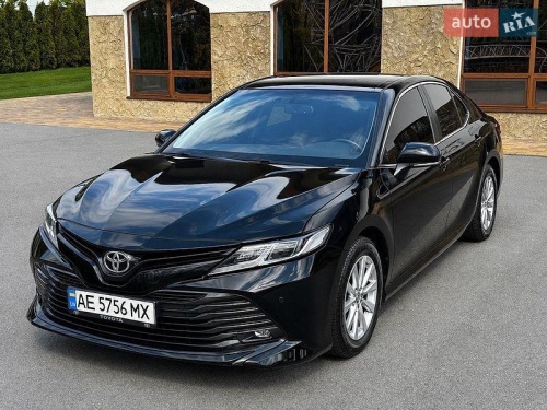 Toyota Camry 2018