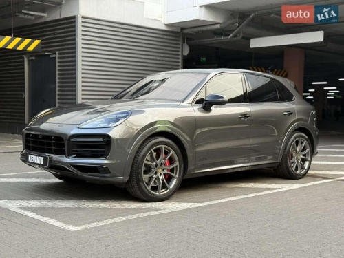 Porsche Cayenne 2022