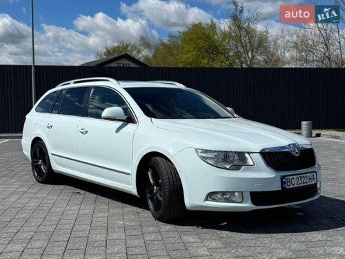 Skoda Superb 2011