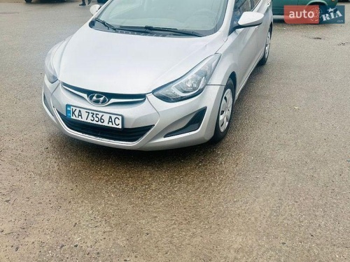 Hyundai Elantra 2013