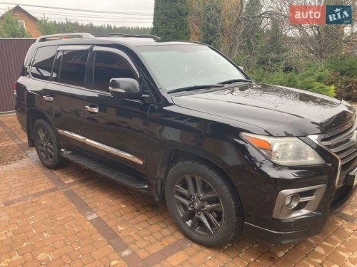 Lexus LX 2013