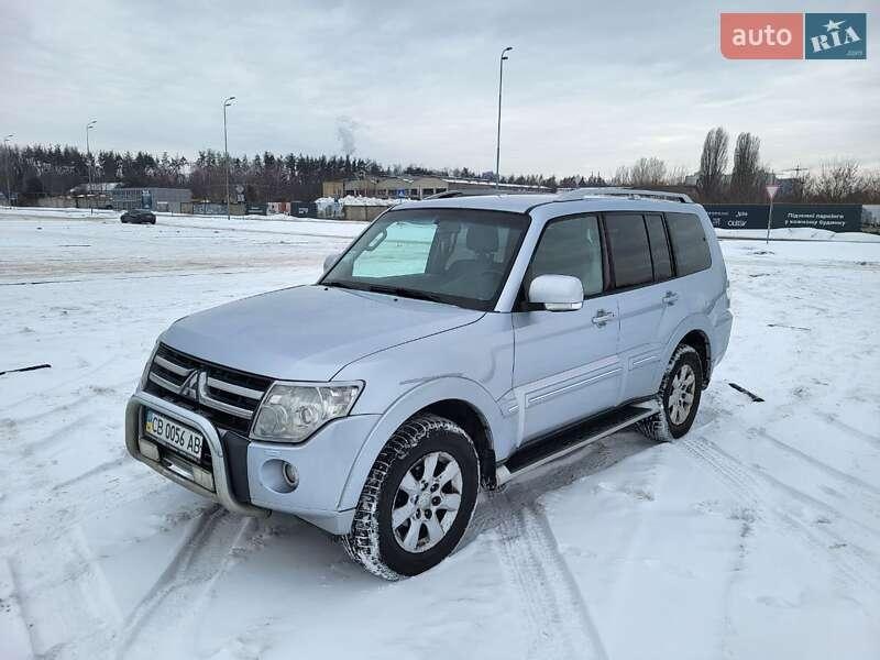 Mitsubishi Pajero Wagon 2010