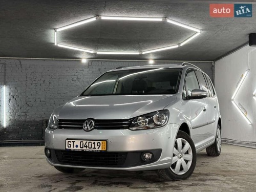 Volkswagen Touran 2014