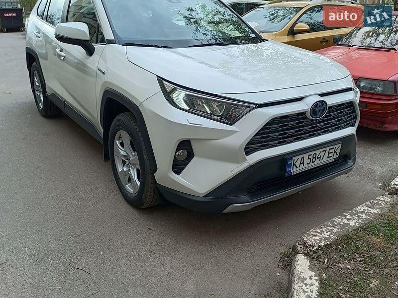 Toyota RAV4 2021