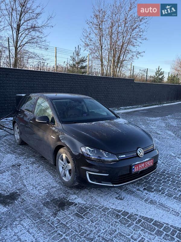 Volkswagen e-Golf 2015