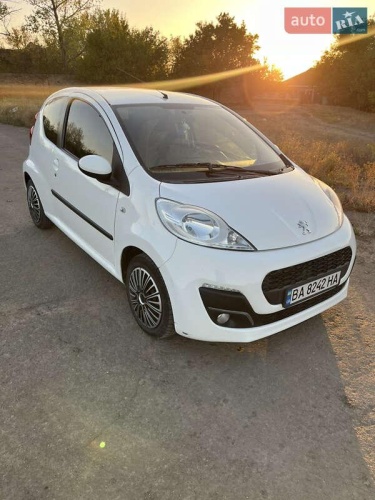Peugeot 107 2012