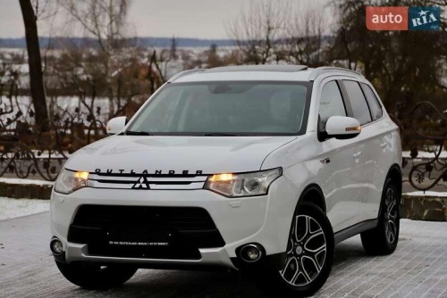 Mitsubishi Outlander 2015