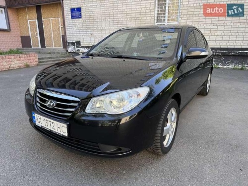 Hyundai Elantra 2011