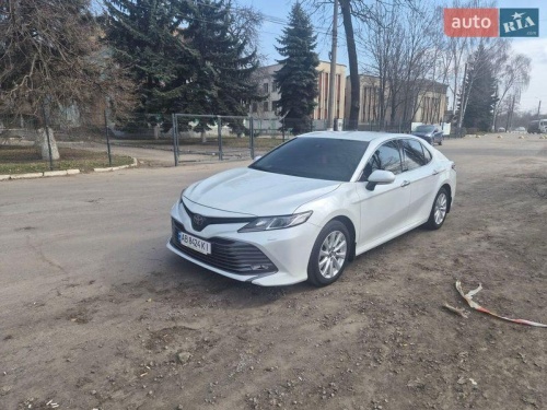 Toyota Camry 2019