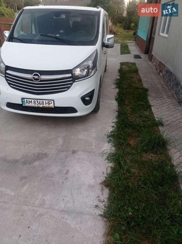Opel Vivaro 2016