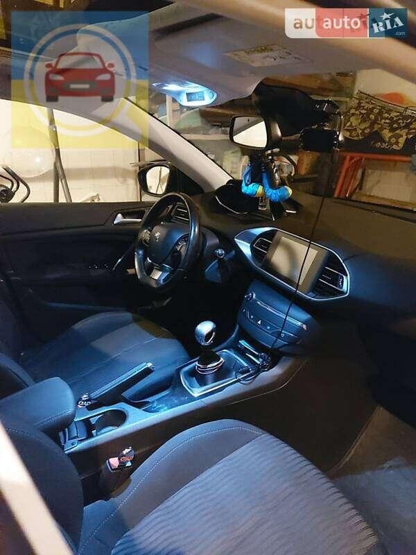 Peugeot 308 2014