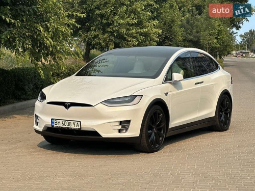 Tesla Model X 2018