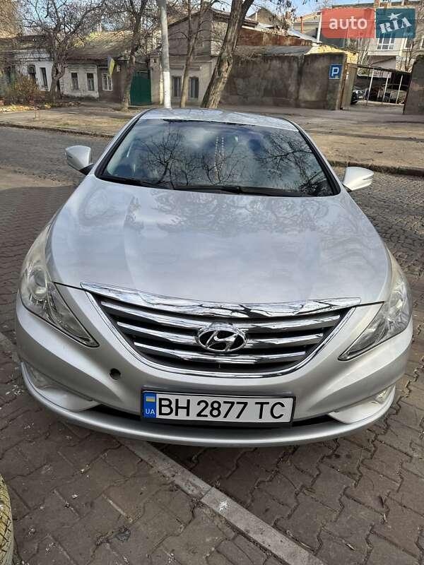 Hyundai Sonata 2013