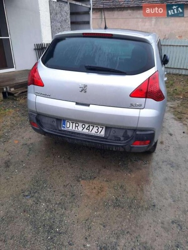 Peugeot 3008 2011