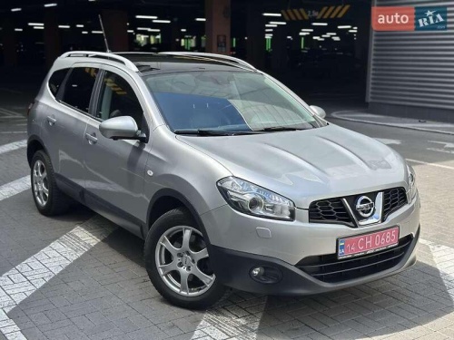 Nissan Qashqai+2 2012