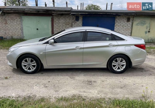 Hyundai Sonata 2010