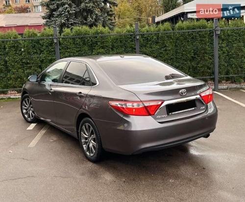Toyota Camry 2015