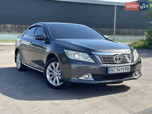 Toyota Camry 2012