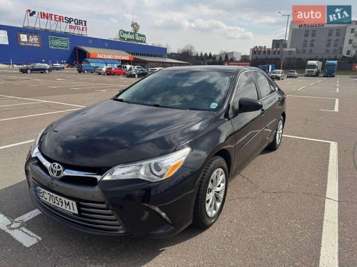 Toyota Camry 2016