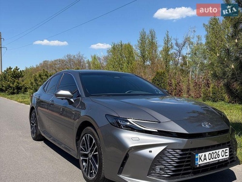Toyota Camry 2024