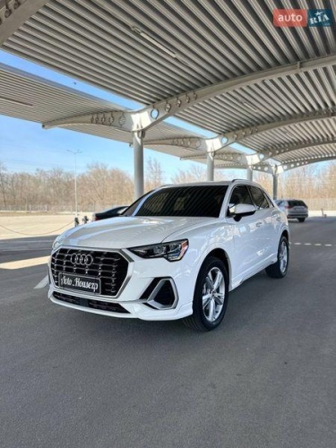 Audi Q3 2021