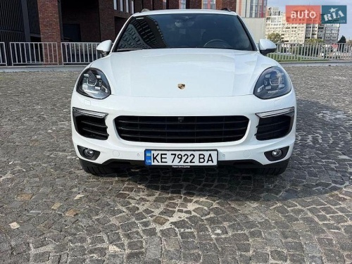 Porsche Cayenne 2015