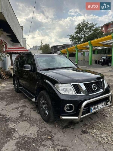 Nissan Pathfinder 2011