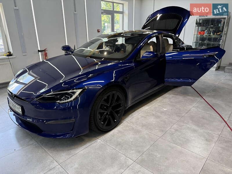 Tesla Model S 2022
