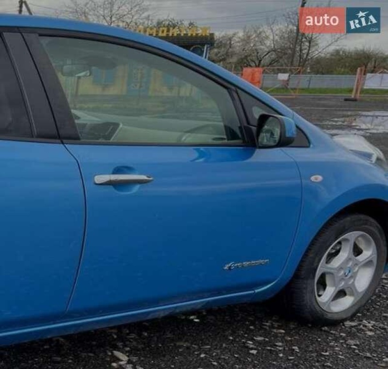 Nissan Leaf 2012