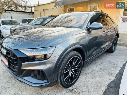 Audi Q8 2020