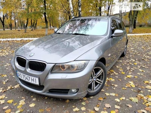 BMW 3 Series 2011