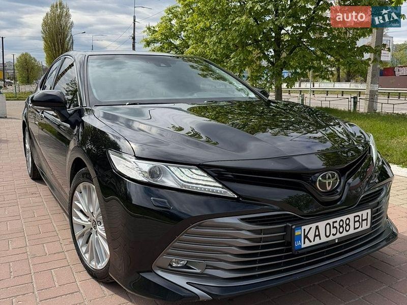 Toyota Camry 2020