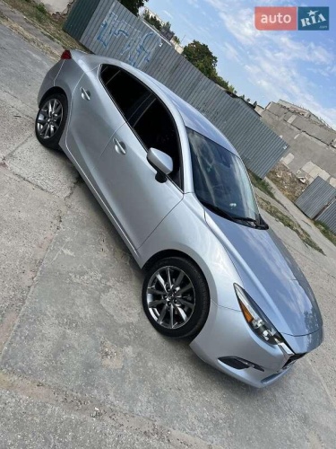 Mazda 3 2018