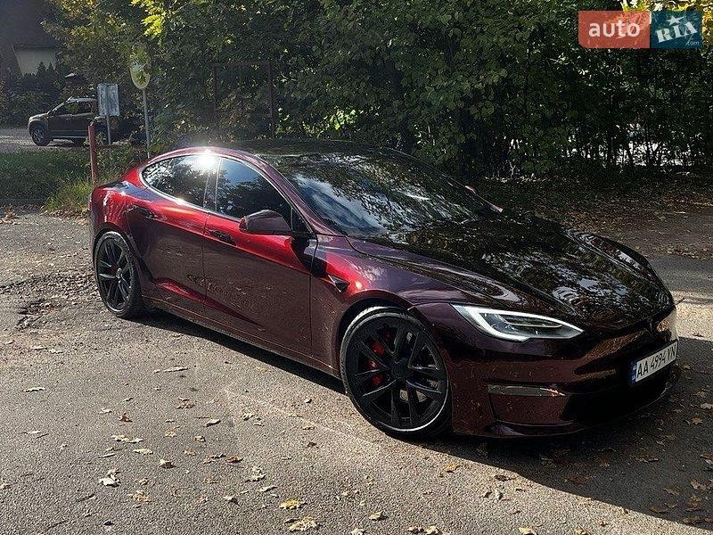 Tesla Model S 2021
