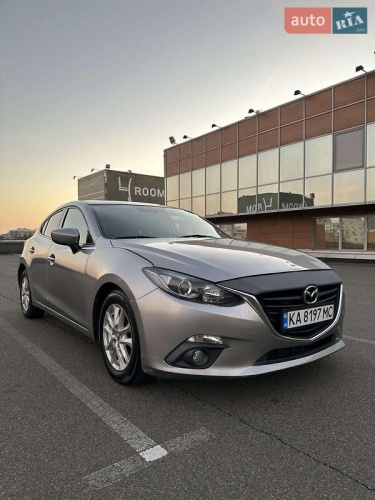 Mazda 3 2015