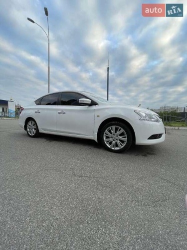 Nissan Sentra 2015