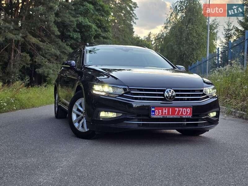 Volkswagen Passat 2022