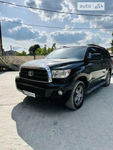 Toyota Sequoia 2012