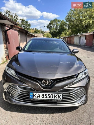 Toyota Camry 2018
