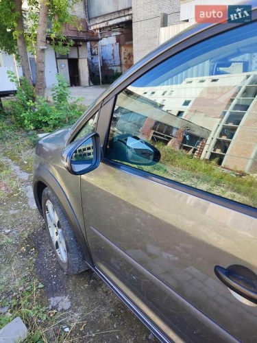 Volkswagen Touran 2013