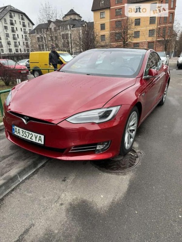 Tesla Model S 2017