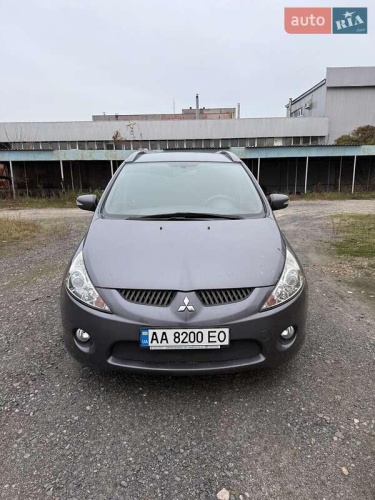 Mitsubishi Grandis 2008