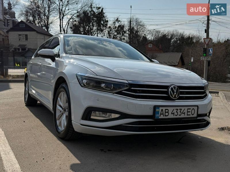 Volkswagen Passat 2022