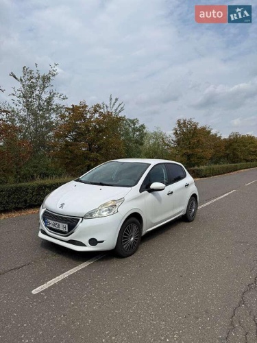Peugeot 208 2013