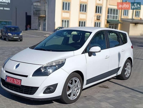 Renault Grand Scenic 2011