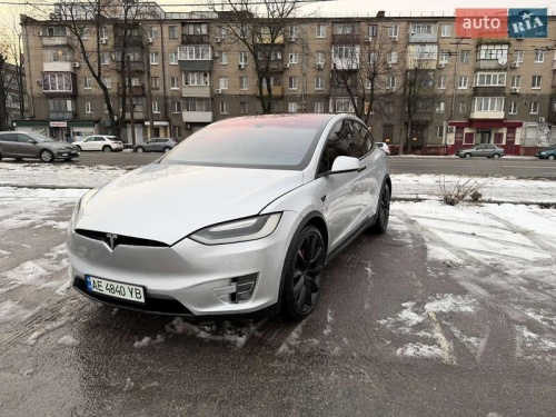 Tesla Model X 2016