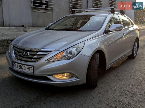 Hyundai Sonata 2010